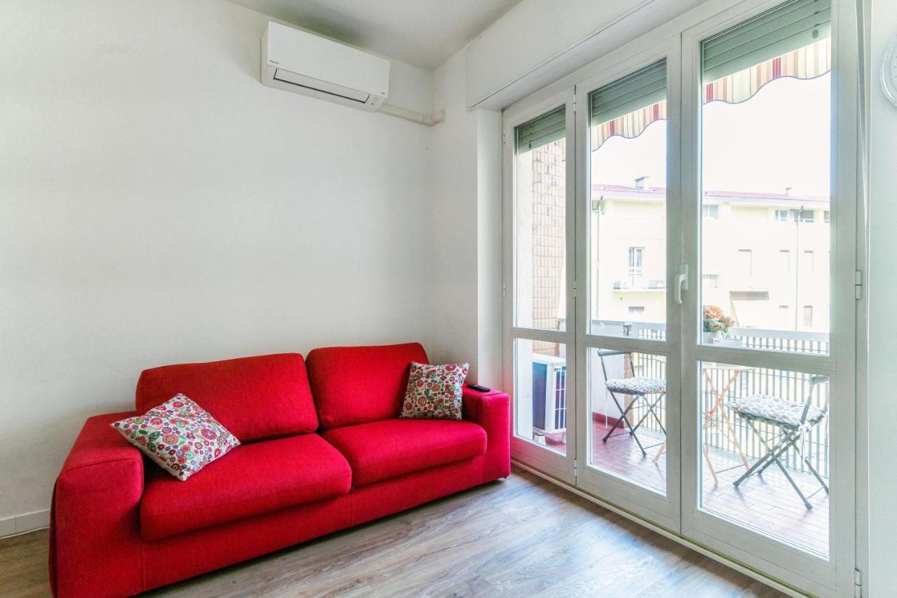 Apartamento Joivy Superb Flat With Balcony Como Exterior foto